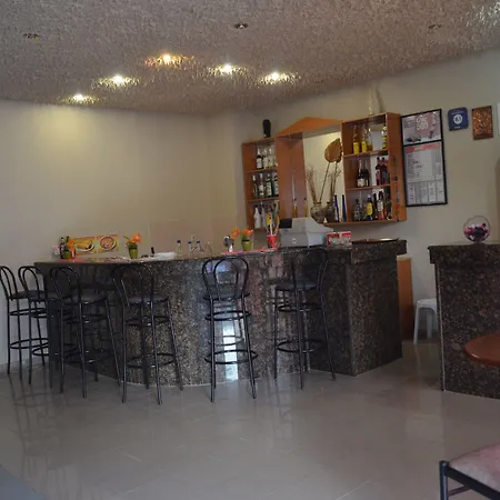 克雷马斯提回忆酒店 公寓式酒店 Kremastí