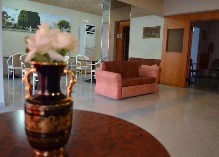 克雷马斯提回忆酒店 2* Kremastí