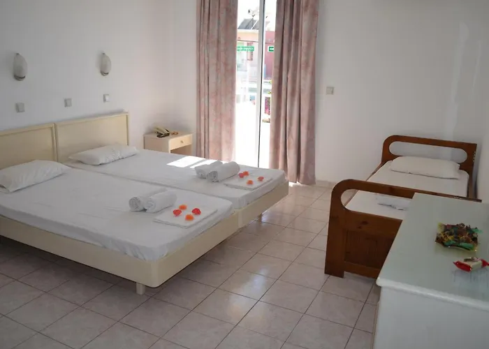 克雷马斯提回忆酒店 2* Kremastí