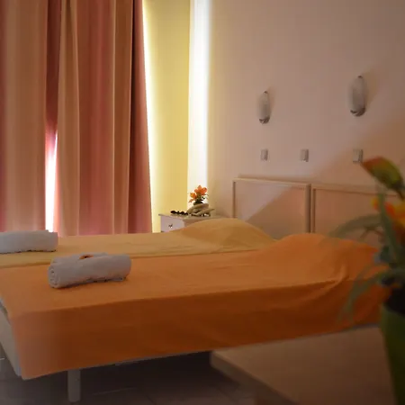 Hotel apartamentowy Memories Kremastí