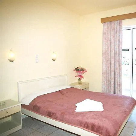 Aparthotel Memories 2*